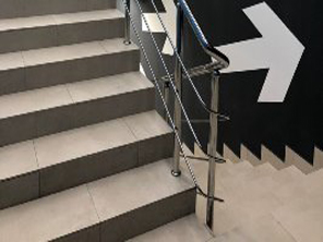 Лестничные перила в танцевальном центре PROТАНЦЫ, Екатеринбург