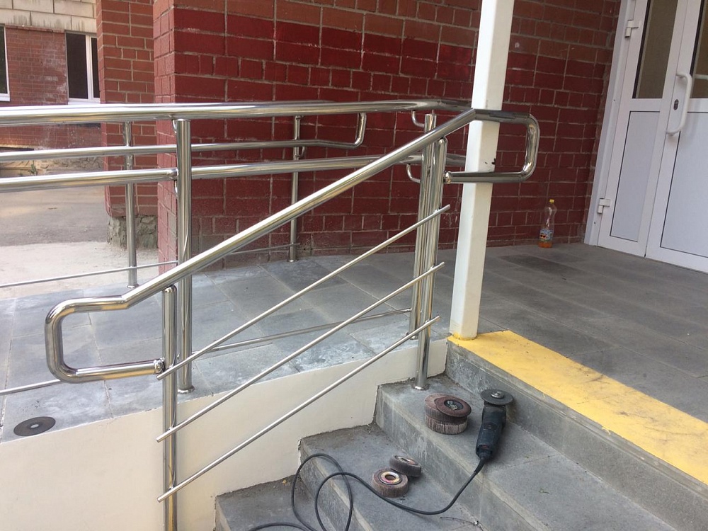 Ограждения больничного комплекса. г. Екатеринбург