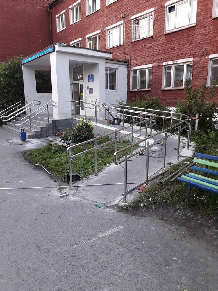 Ограждения для пандуса, крыльца, площадок в г. Реж