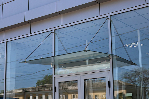 Стеклянные козырьки