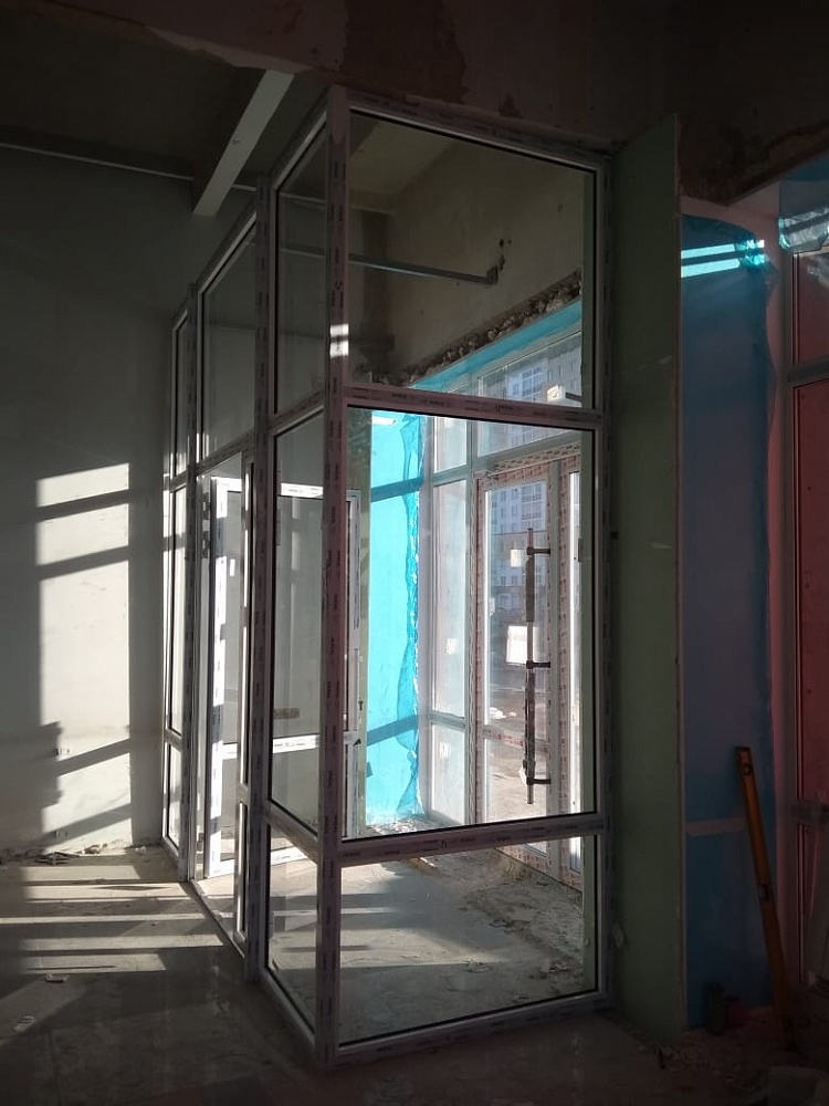 Входная группа для кафе.